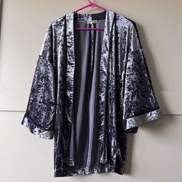 Anthropologie Pleione Velvet Kimono Cardigan Small Black Open Front Whimsy Goth - Picture 1 of 8